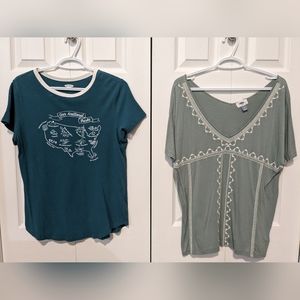 Pair of Old Navy Women's Medium Tees